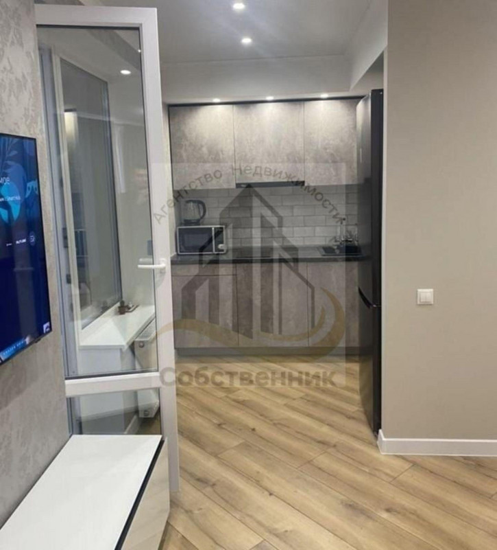 2-комн квартира 9 Января ул, 223и