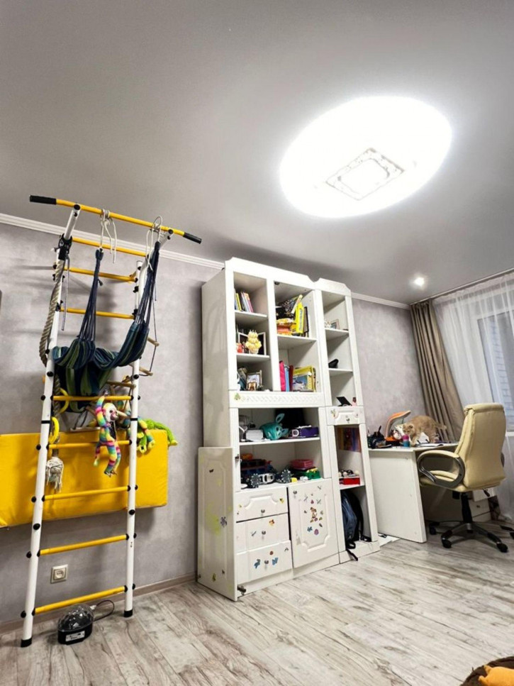 3-комн квартира сдт Сосновый Бор тер, 3