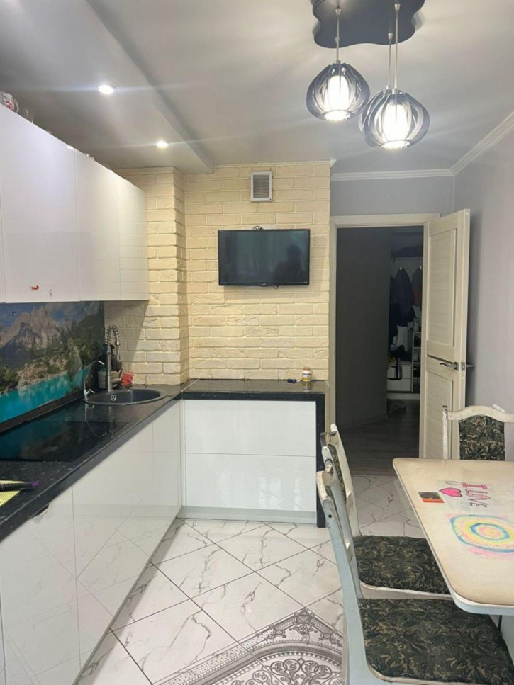 3-комн квартира сдт Сосновый Бор тер, 3