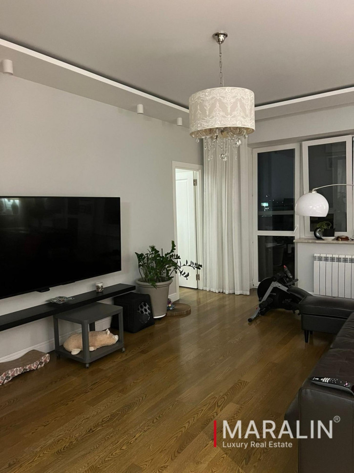 4-комн квартира Темерницкая, 7