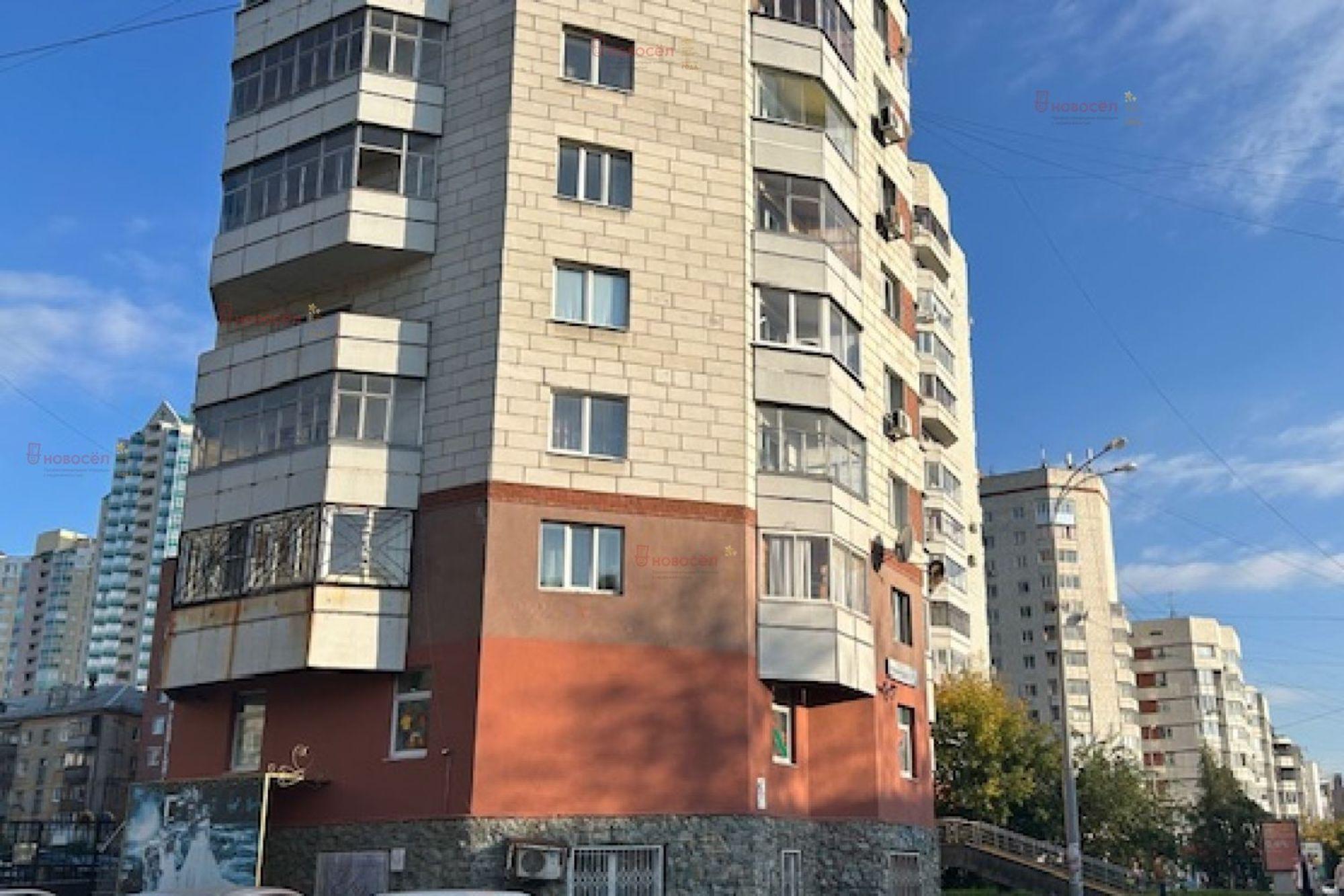 Купить квартиру за 12 800 000 рублей на Луначарского 57
