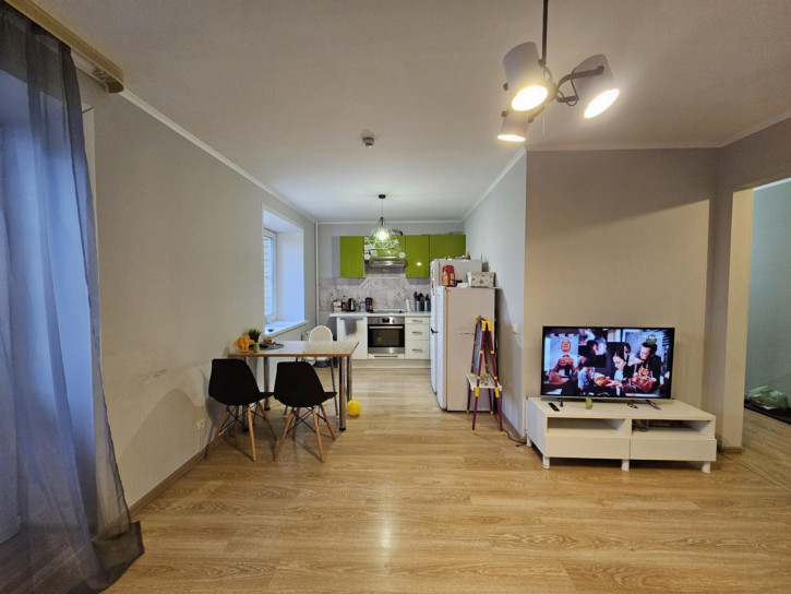 2-комн квартира Интернационалистов ул., 36