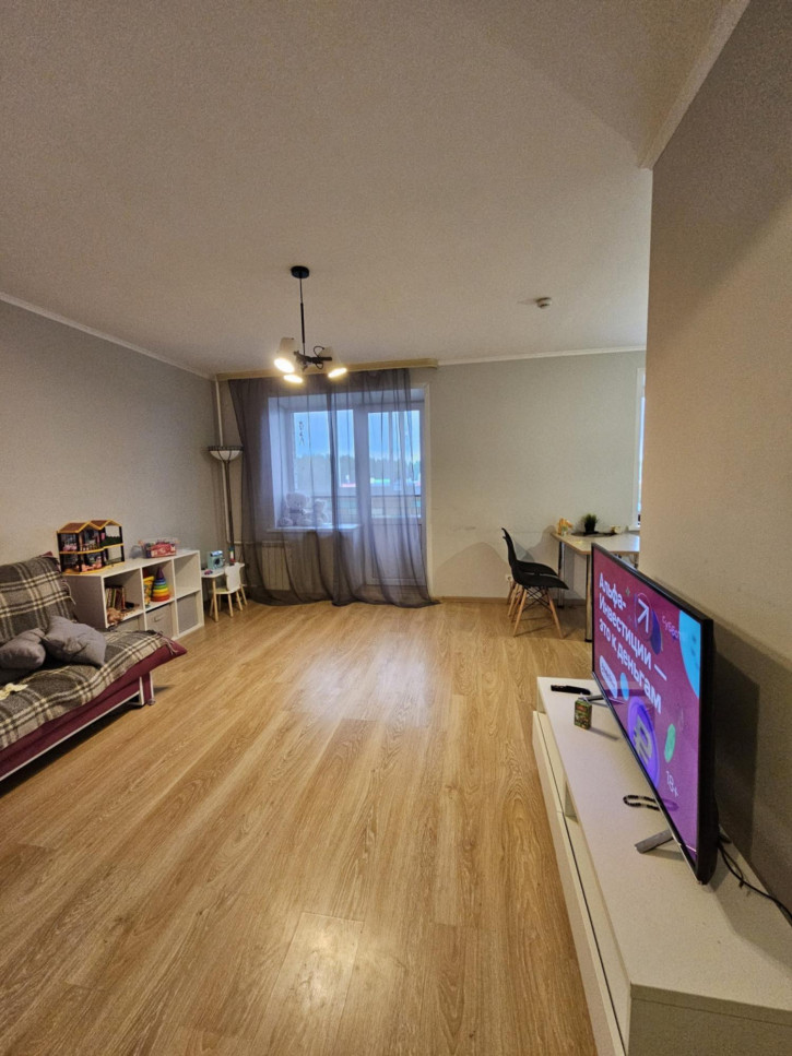 2-комн квартира Интернационалистов ул., 36