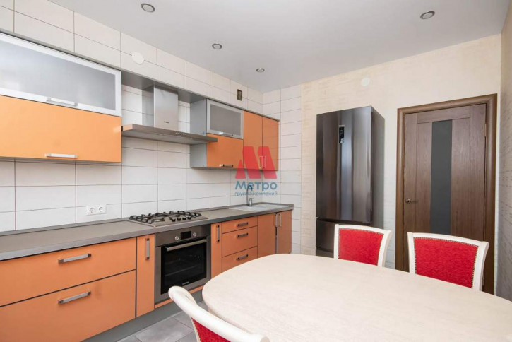 3-комн квартира Мостецкая улица, д.1
