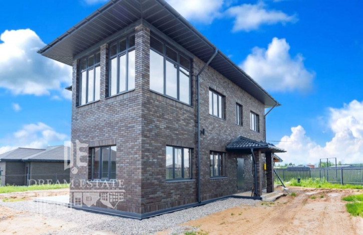 Коттедж/дом Просторный переулок Коттедж/дом Просторный переулок