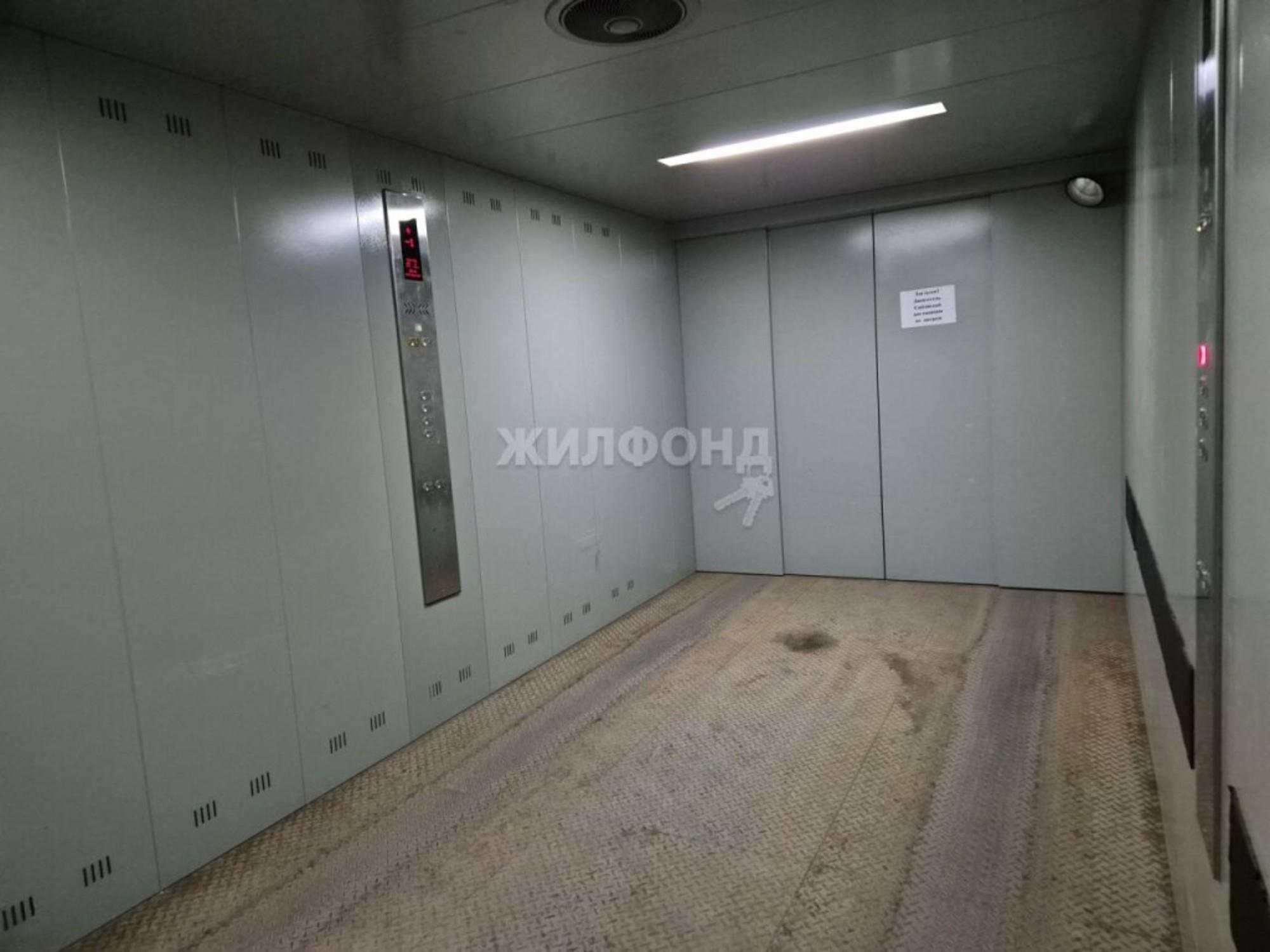 Купить офис, помещение под офис за 790 000 рублей на Ядринцевская, 18