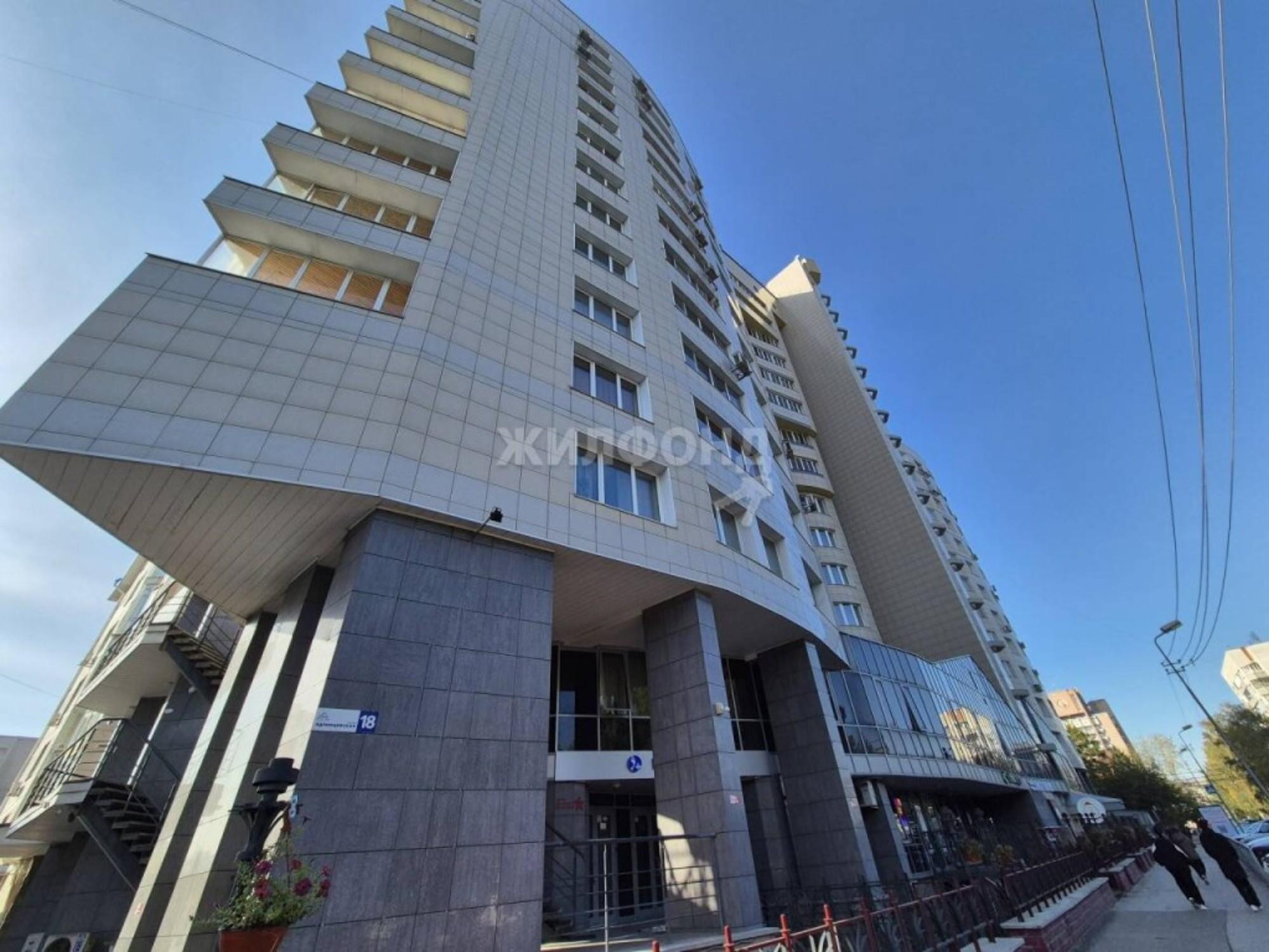 Купить офис, помещение под офис за 790 000 рублей на Ядринцевская, 18
