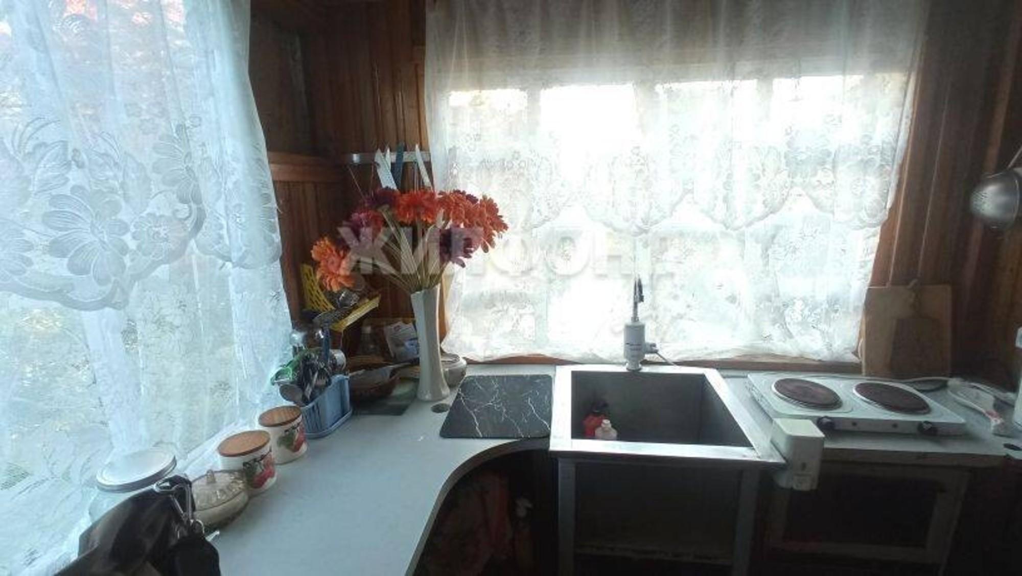 Купить дачу, дом, коттедж за 2 500 000 рублей на снт Парус