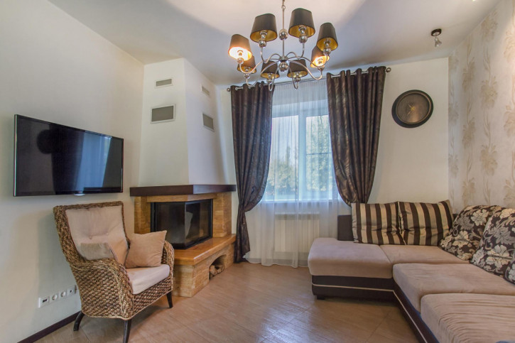 Коттедж/дом Ленина ул., 93б Коттедж/дом Ленина ул., 93б