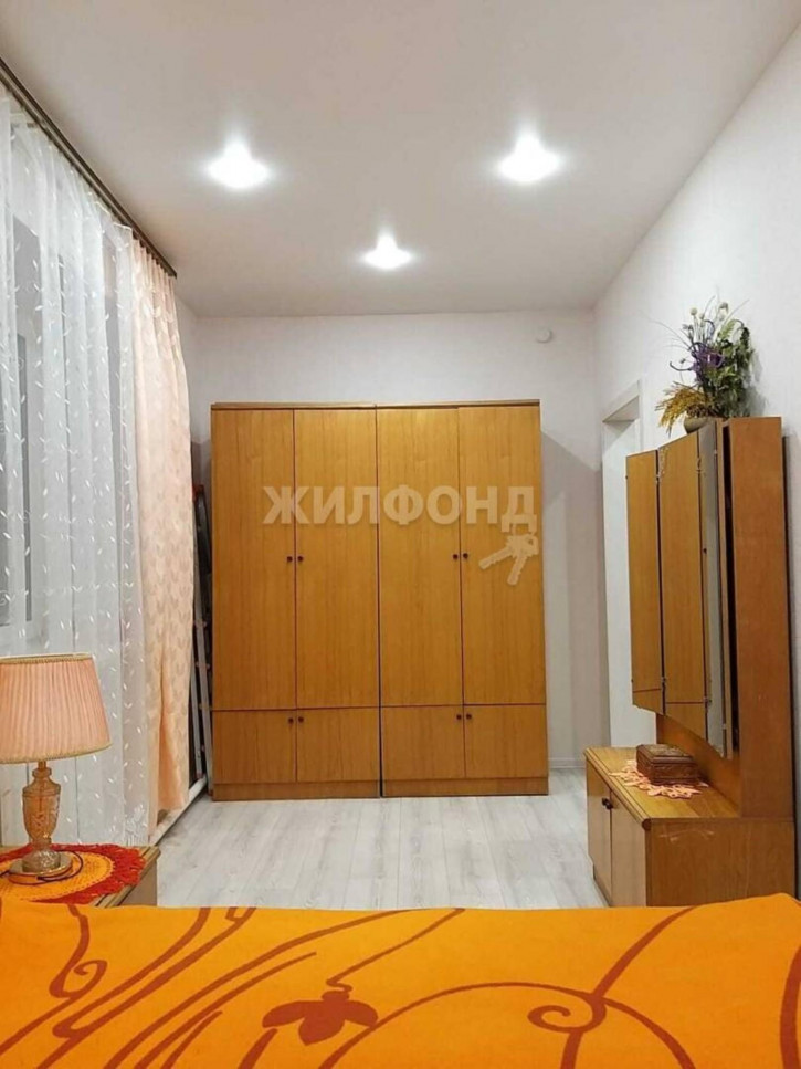 3-комн квартира Строительная, 1