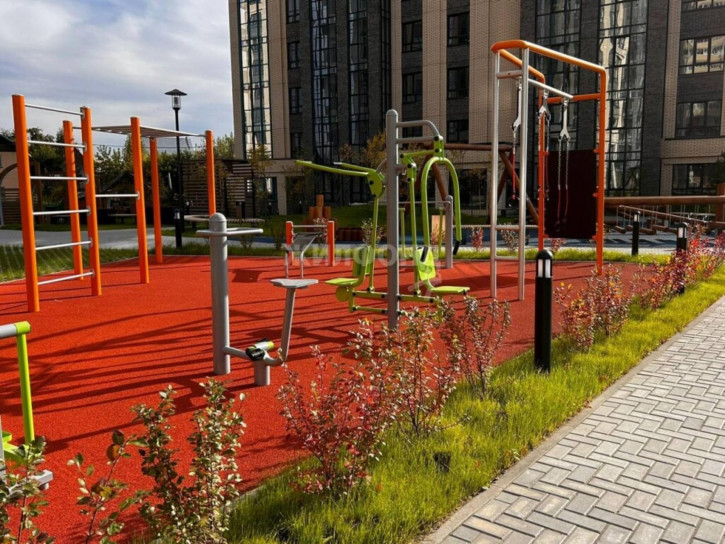 3-комн квартира Сухарная, 105/1