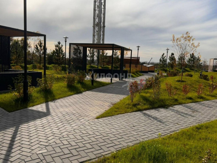 3-комн квартира Сухарная, 105/1