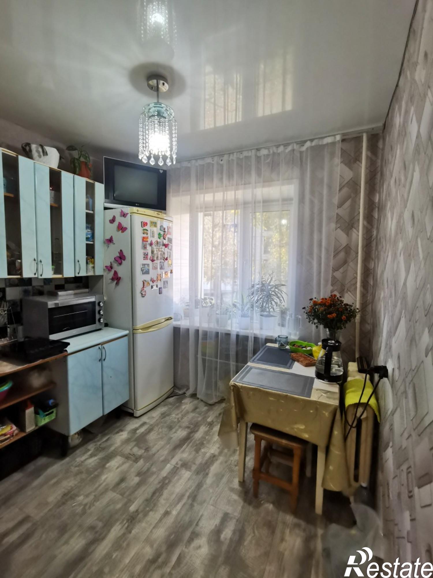 Купить квартиру за 1 500 000 рублей на Россия,  г. Амурск, пр-кт. Комсомольский, д. 32