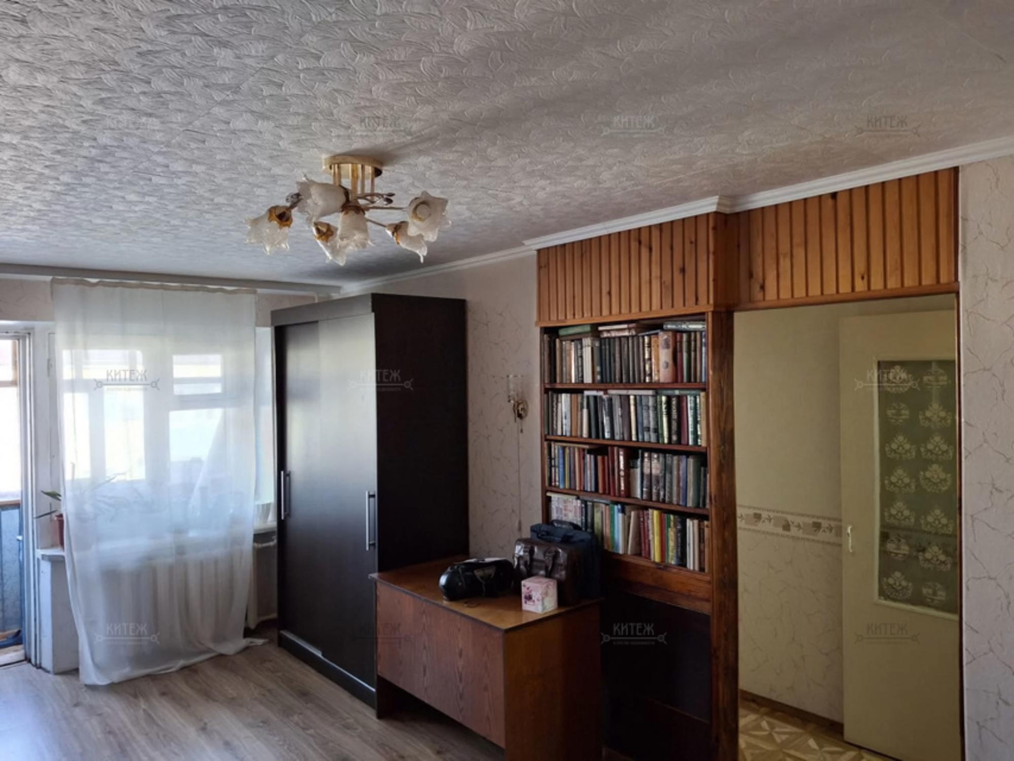 Купить квартиру за 4 050 000 рублей на Суворова улица,153к4