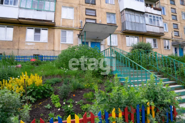 4-комн квартира улица 3-я Тесьминская, 114