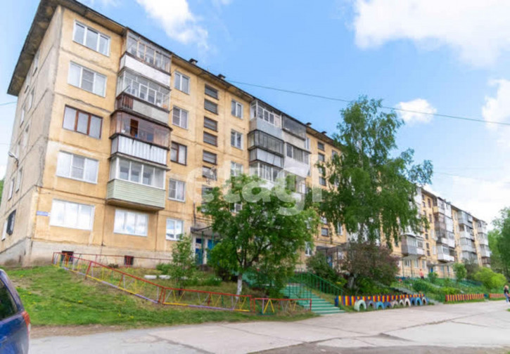 4-комн квартира улица 3-я Тесьминская, 114