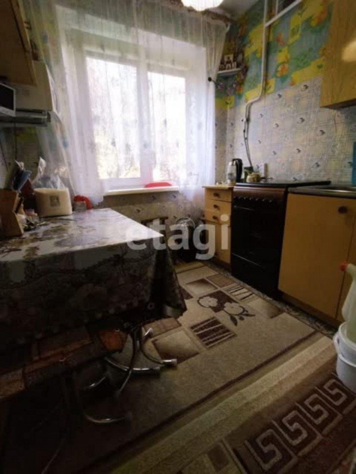 4-комн квартира улица 3-я Тесьминская, 114