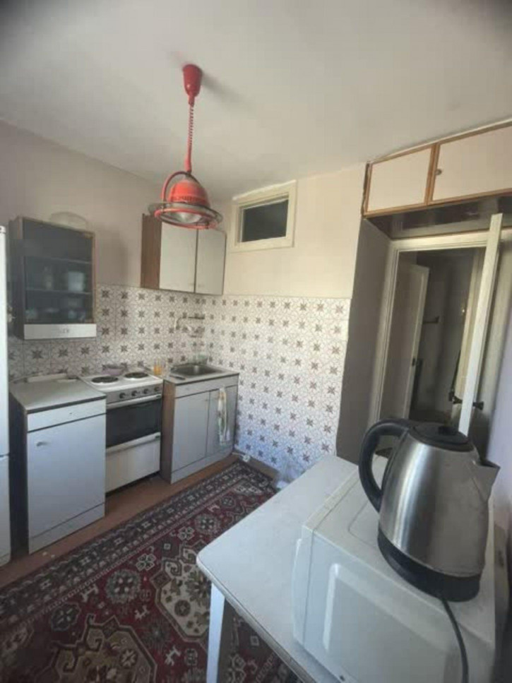 2-комн квартира улица Полетаева, 5