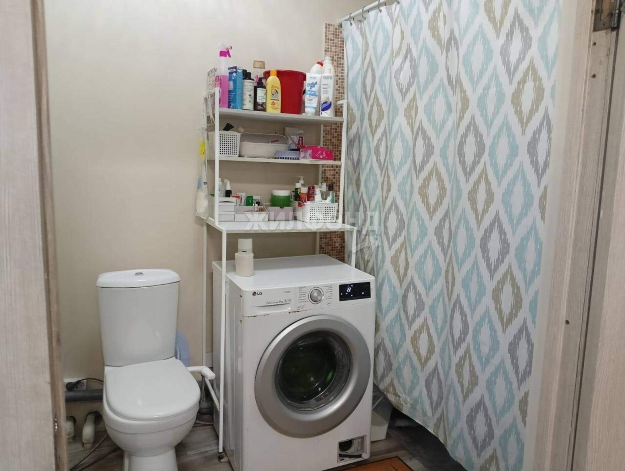 Купить дачу, дом, коттедж за 15 100 000 рублей на Магистральная улица