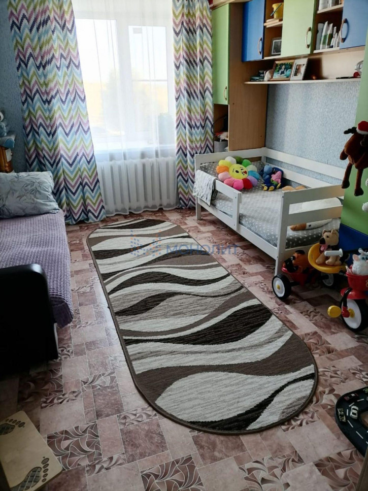 3-комн квартира 60 лет Октября ул, 6