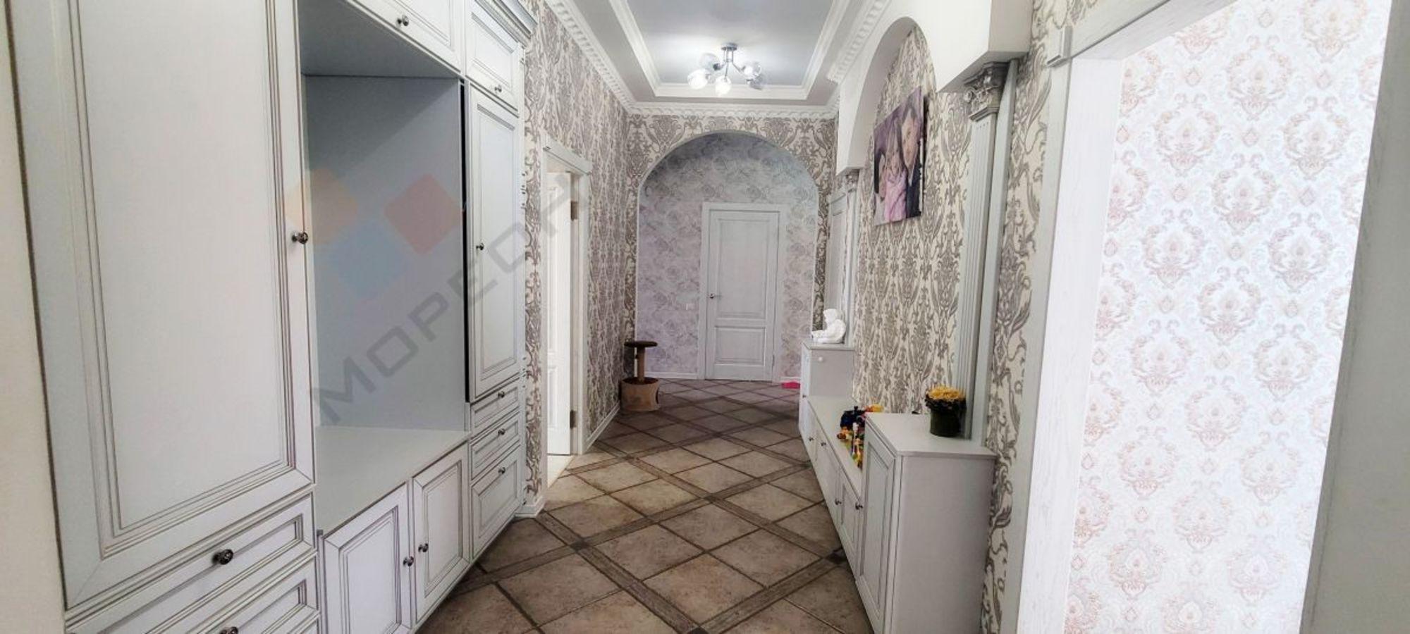 Купить дачу, дом, коттедж за 36 500 000 рублей на Тирольская ул, 43
