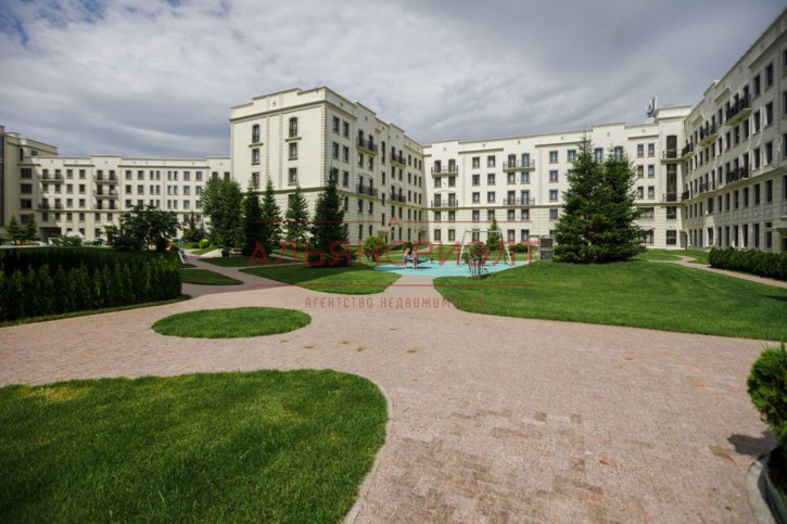 4-комн квартира ул. Победы,55/1