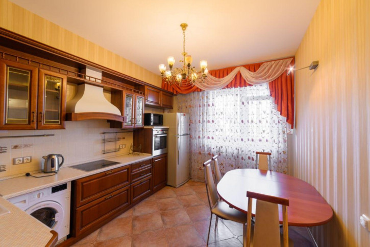 4-комн квартира Октябрьский пр-кт, 25