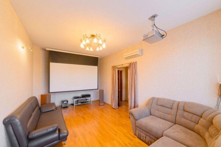 4-комн квартира Октябрьский пр-кт, 25
