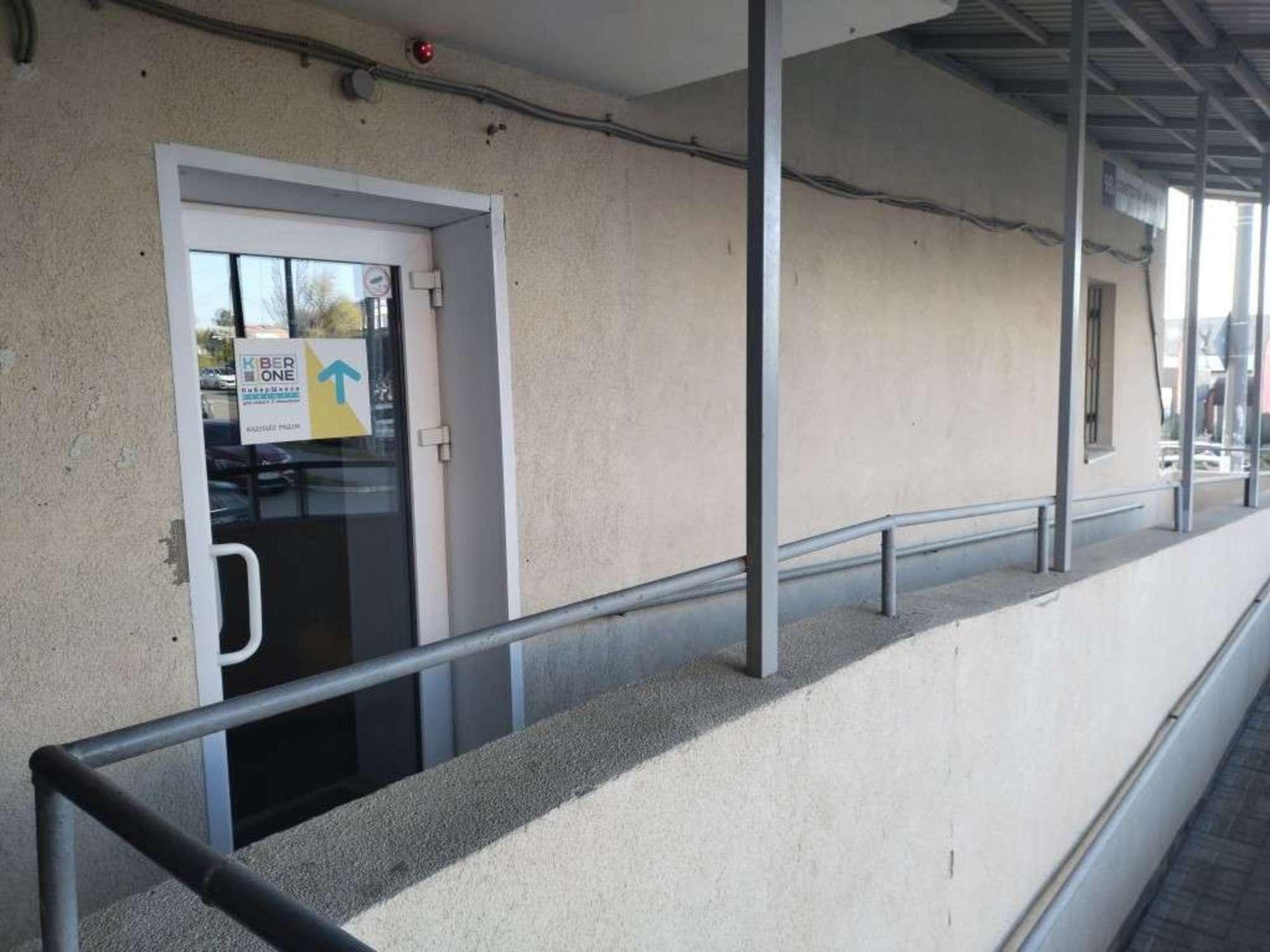 Купить торговое помещение за 4 450 000 рублей на Советской Армии улица, 98А