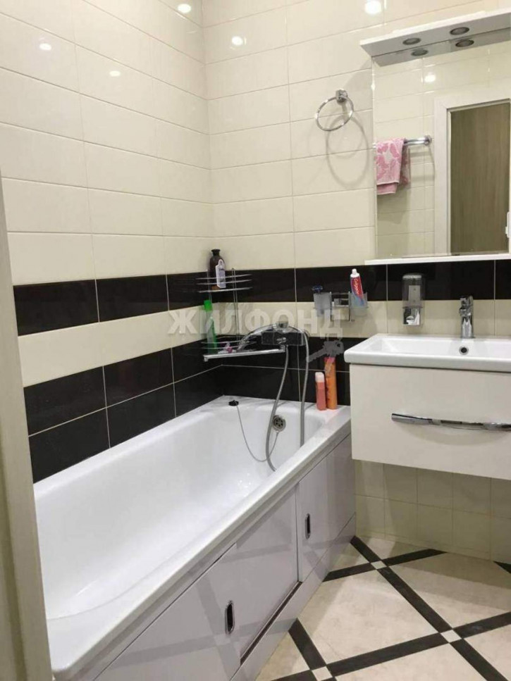 1-комн квартира Краснознаменная улица, д.57/1 1-комн квартира Краснознаменная улица, д.57/1