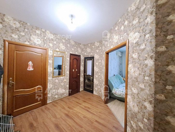 2-комн квартира ул. Ополченская,  д.57