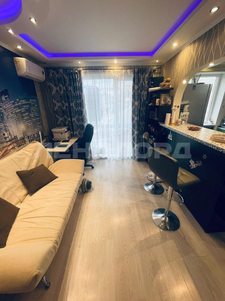 2-комн квартира улица Созидания, 14