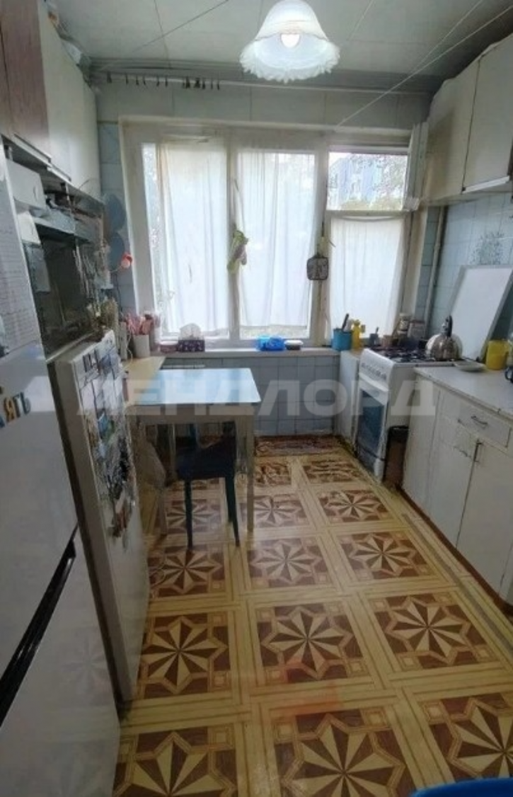 3-комн квартира улица Добровольского, 5/7