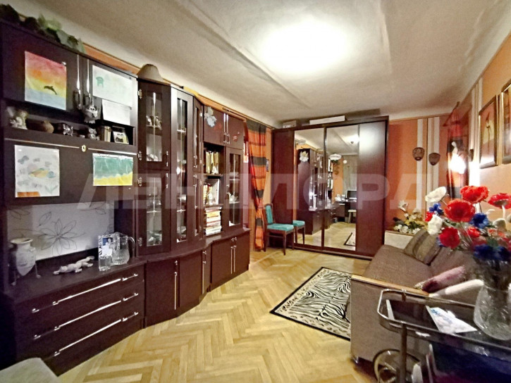 5-комн квартира Халтуринский переулок, 212