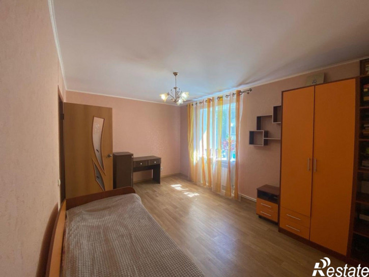 2-комн квартира Новосельская ул, 17