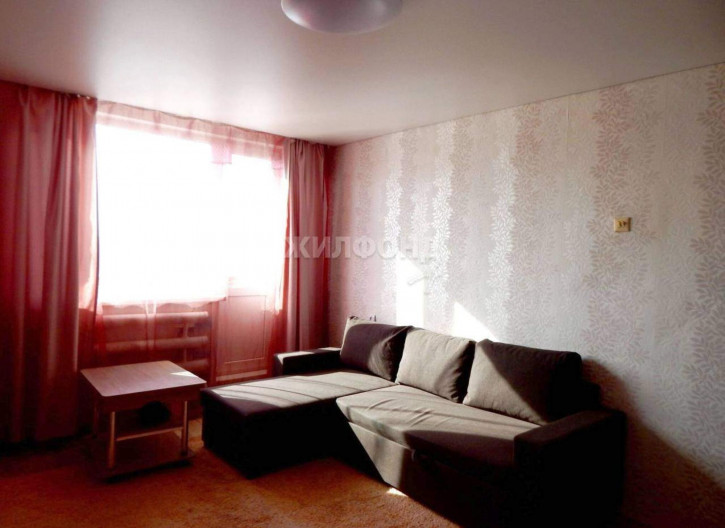 1-комн квартира Космическая улица, д.8 1-комн квартира Космическая улица, д.8