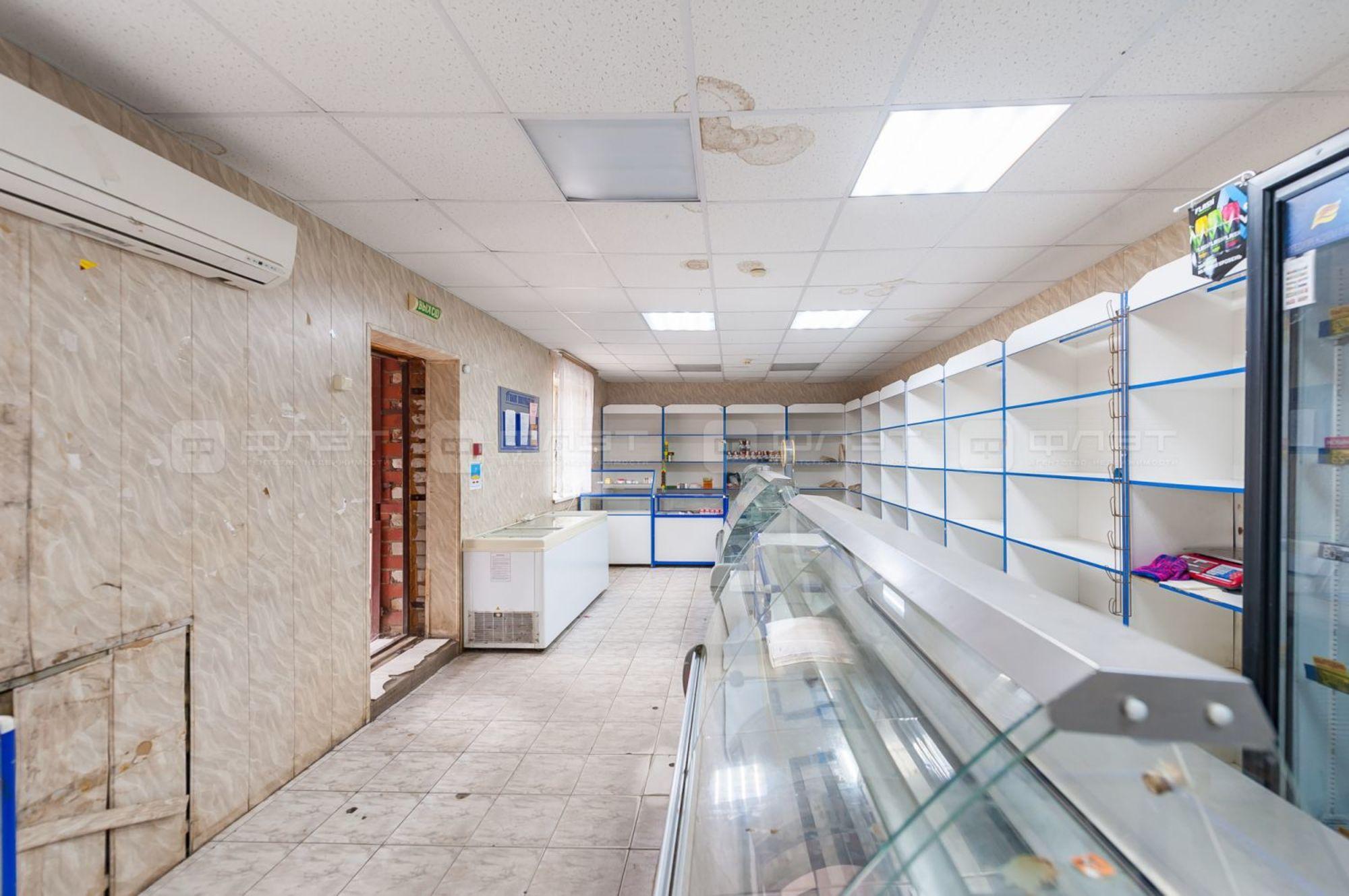 Купить торговое помещение за 4 650 000 рублей на ул. Дзержинского, дом 62