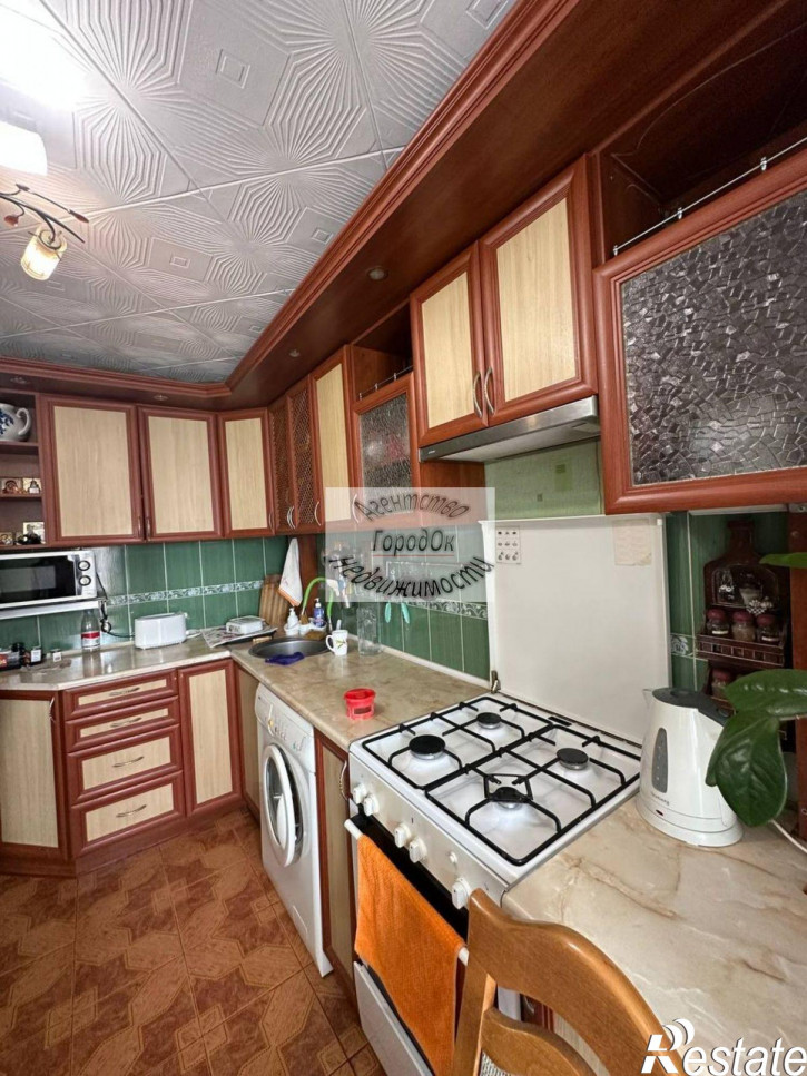 4-комн квартира Набережная ул, 7