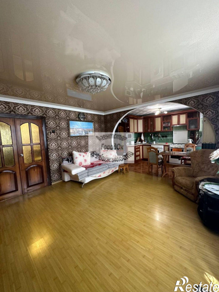 4-комн квартира Набережная ул, 7