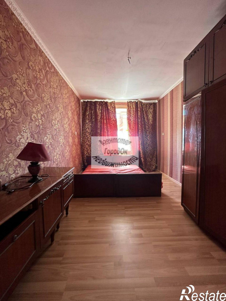 4-комн квартира Ивановой ул, 9