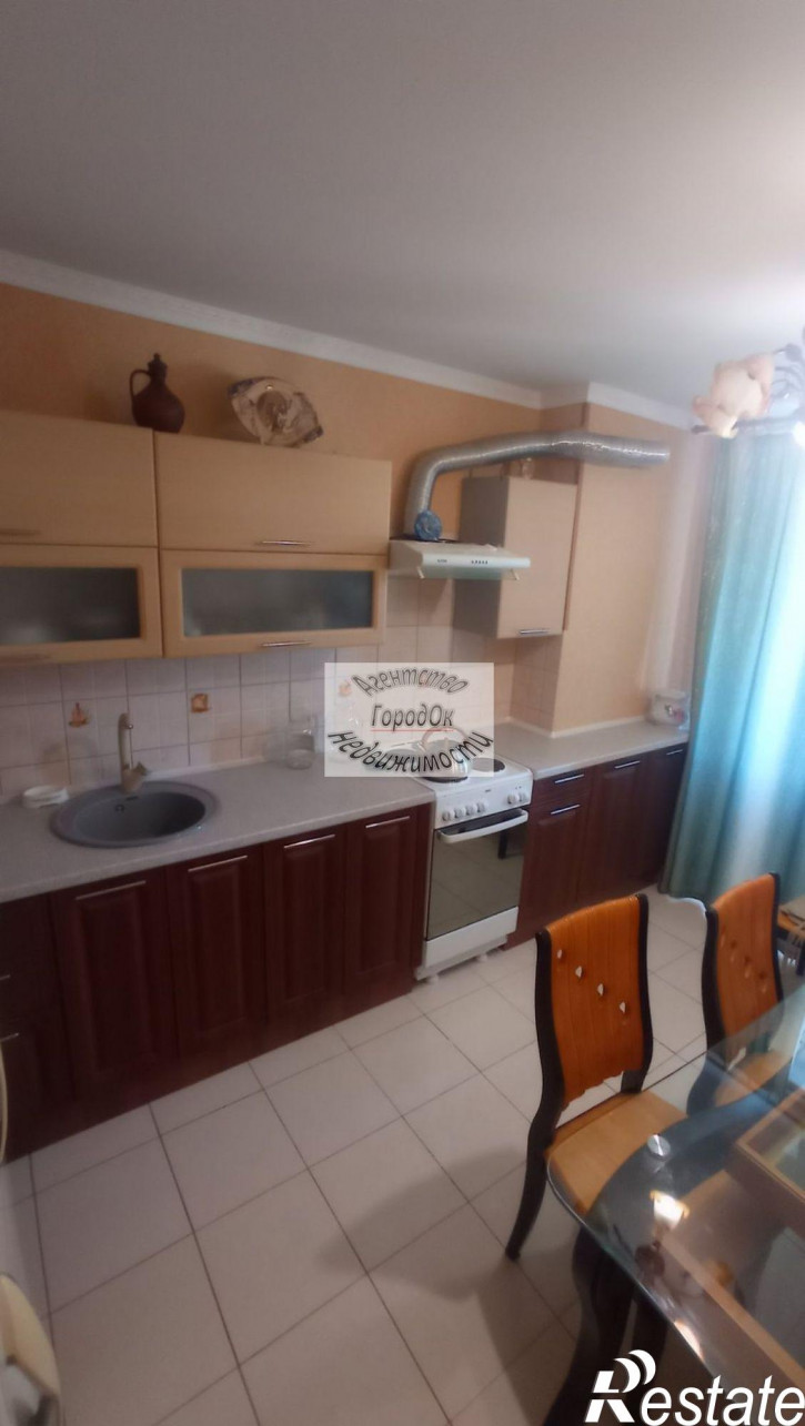 3-комн квартира Ивановой ул, 9