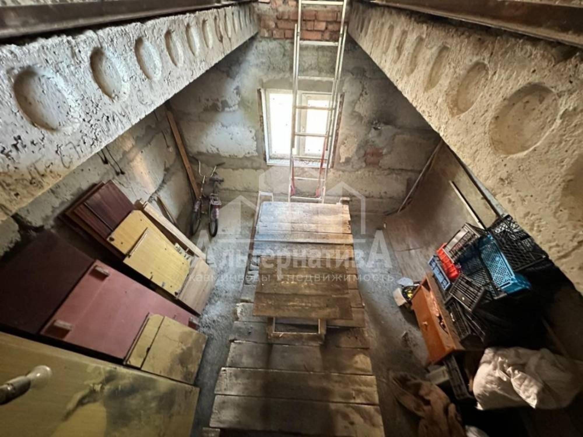 Купить гараж, место в паркинге за 1 800 000 рублей на Титова ул.