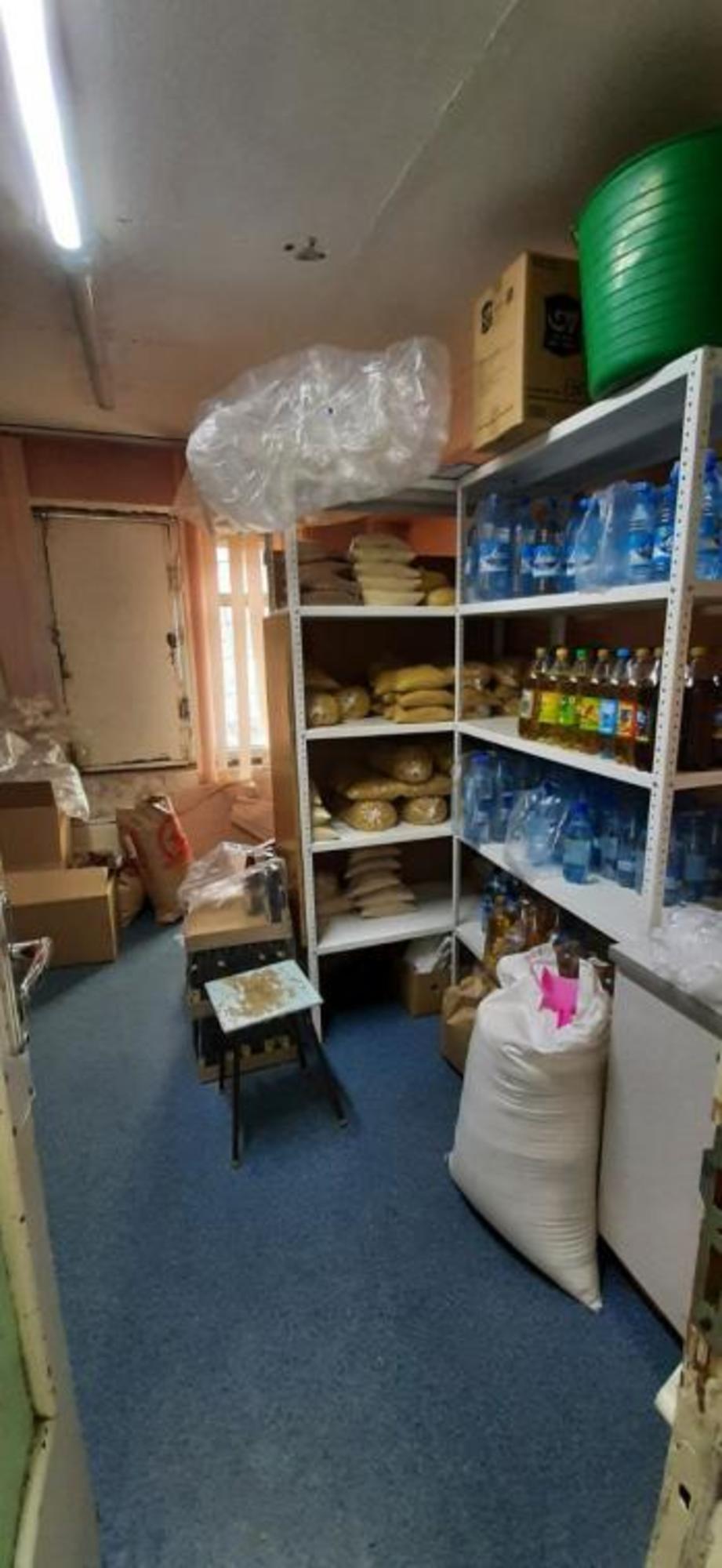 Купить торговое помещение за 4 100 000 рублей на Ленинградский микрорайон, 25Б