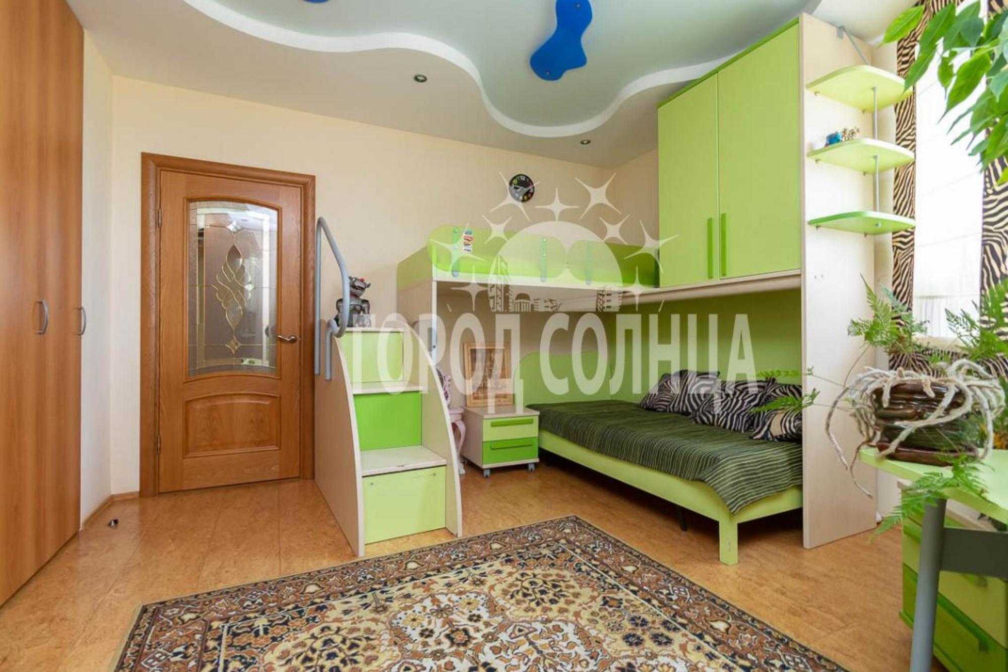 Купить квартиру за 13 300 000 рублей на 9-я линия, 195