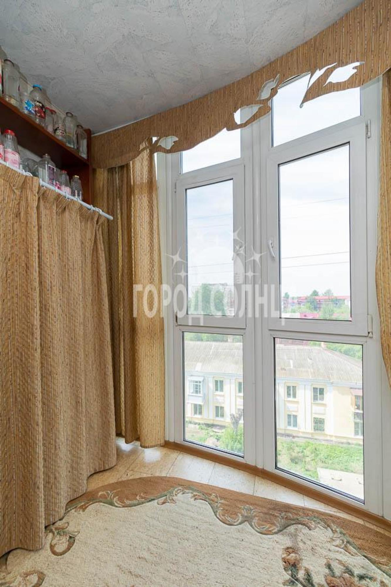 Купить квартиру за 13 300 000 рублей на 9-я линия, 195