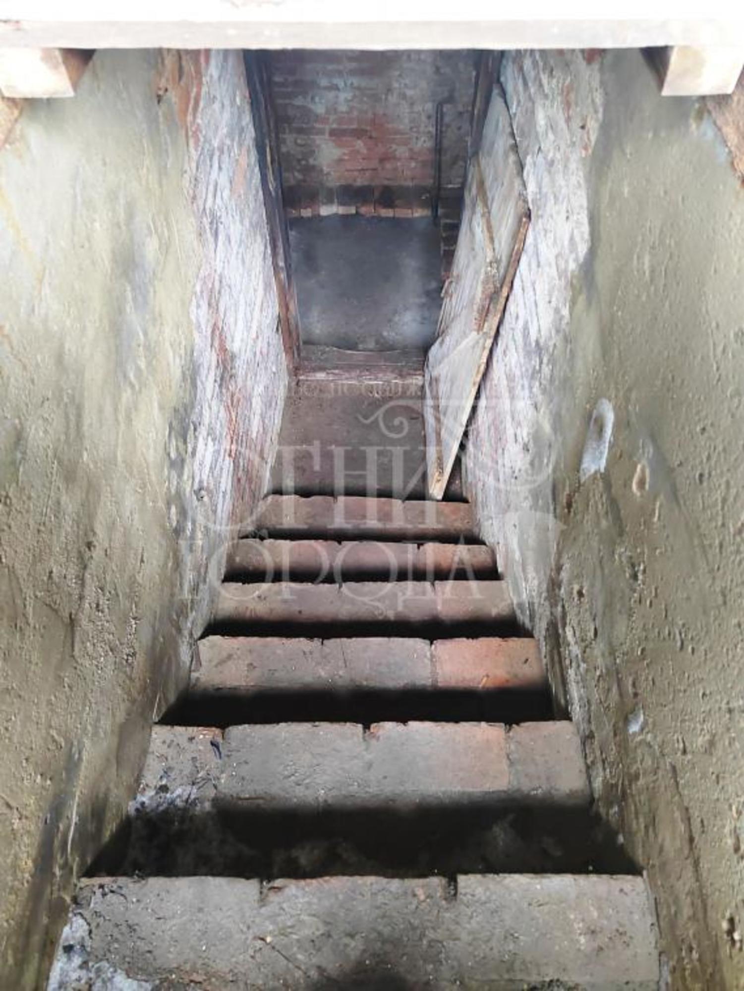 Купить гараж, место в паркинге за 1 100 000 рублей на 50 лет Октября, 13