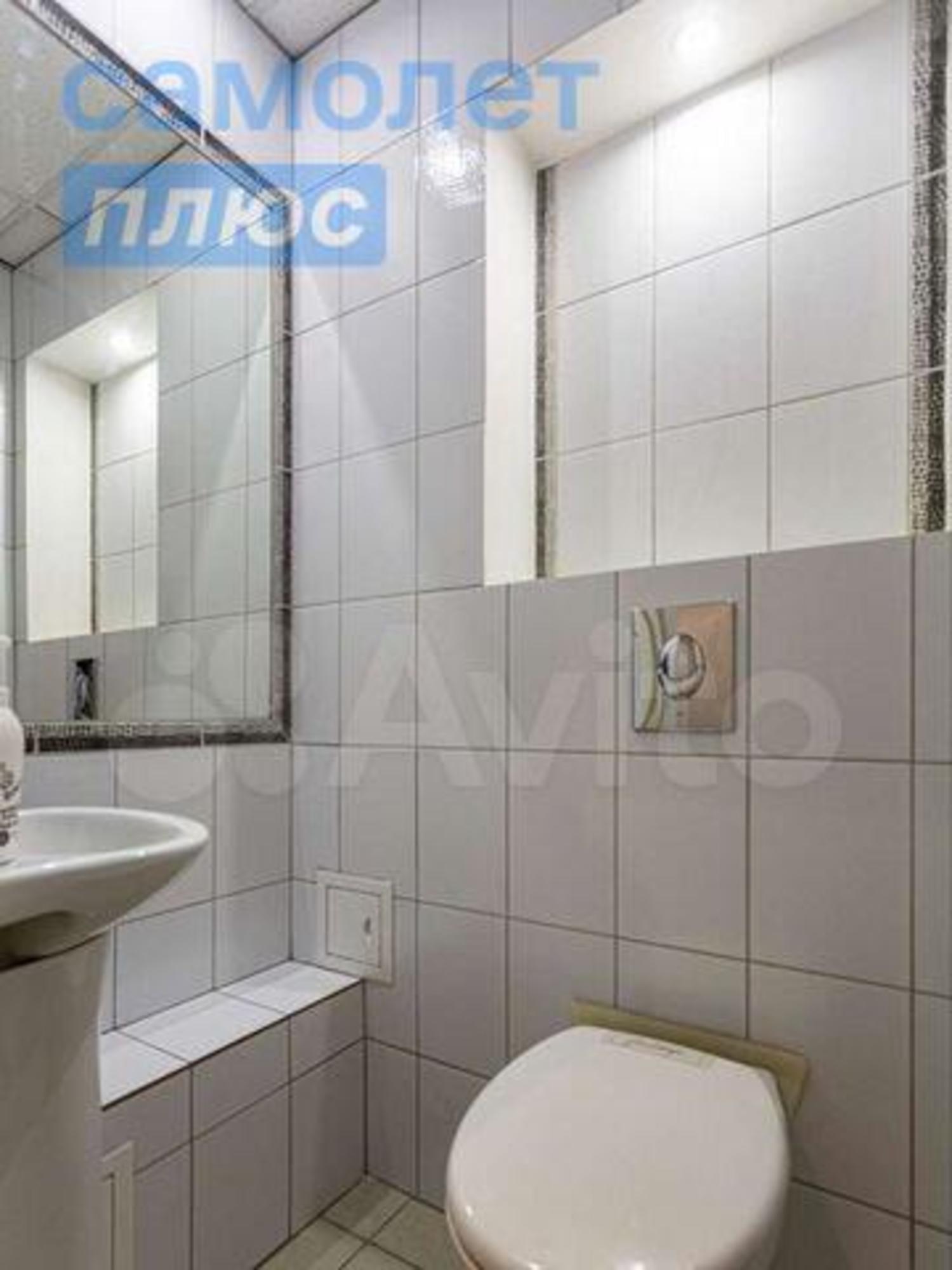 Купить помещение свободного назначения за 23 300 000 рублей на -, 42