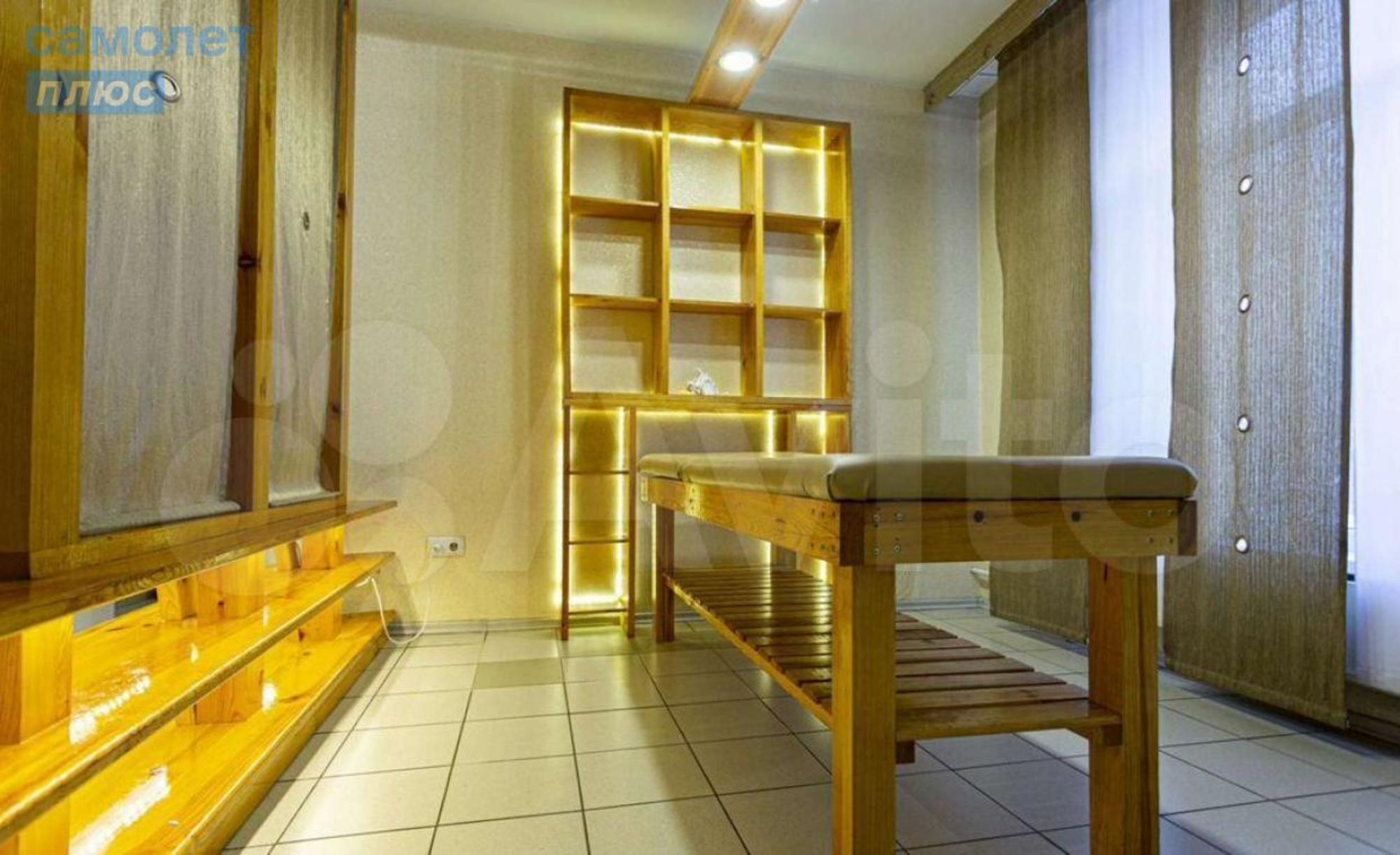 Купить помещение свободного назначения за 23 300 000 рублей на -, 42