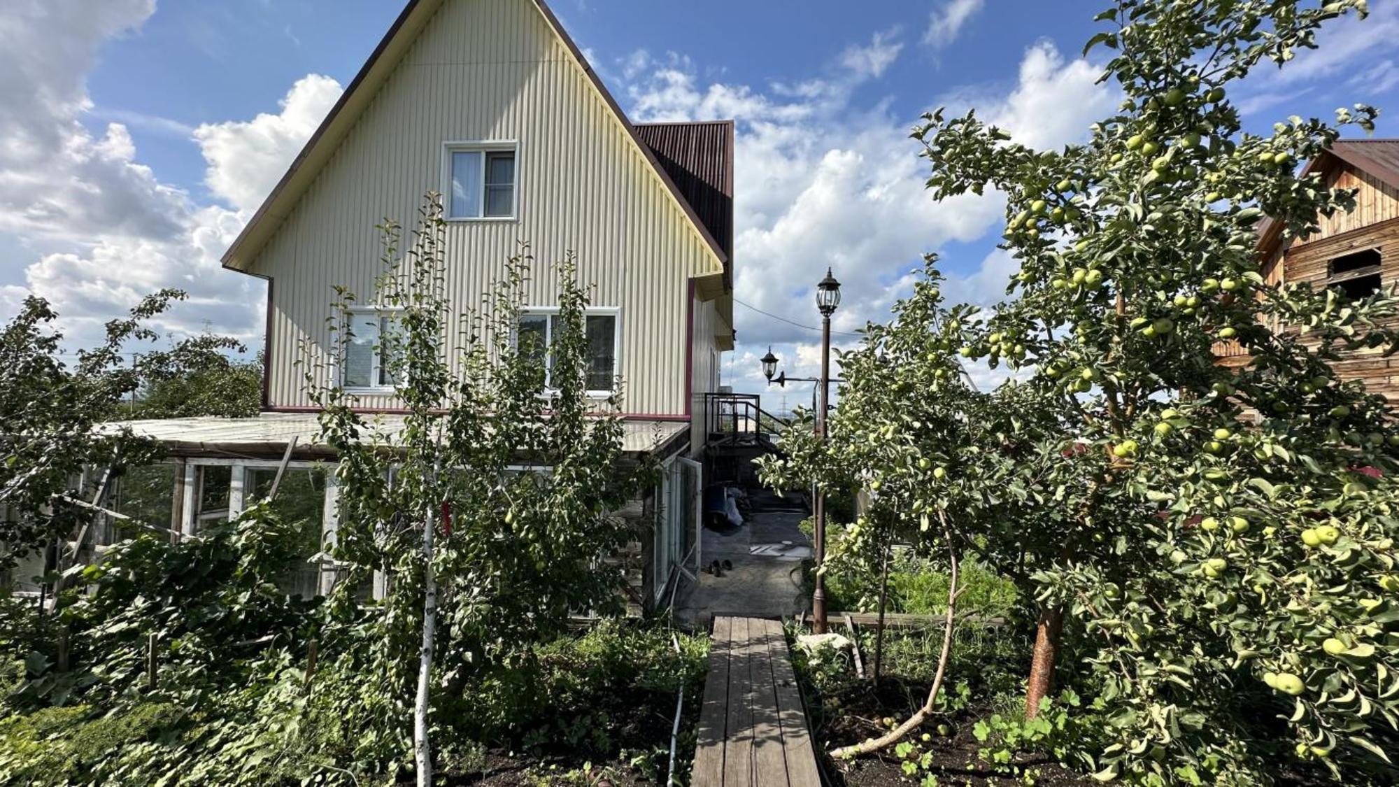 Купить дачу, дом, коттедж за 7 600 000 рублей на Западная, 36
