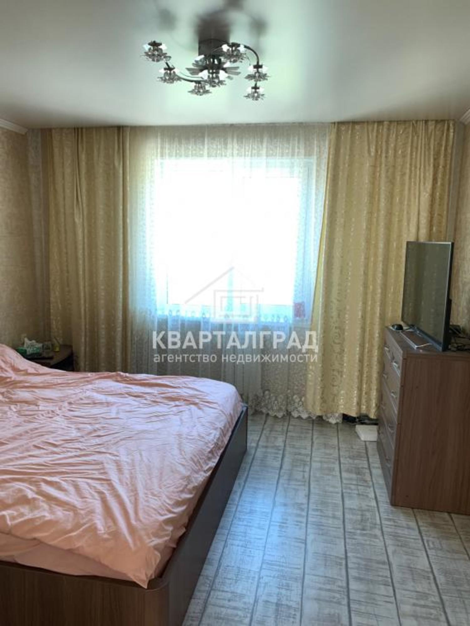 Купить дачу, дом, коттедж за 21 200 000 рублей на Западная, 70